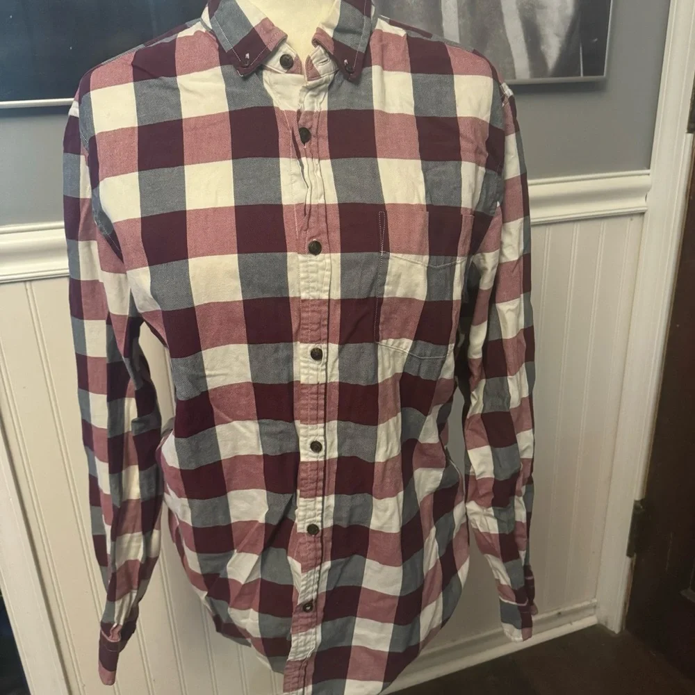 Banana Republic Men’s Burgundy Gray Checkered Flannel Button Down Shirt Size L